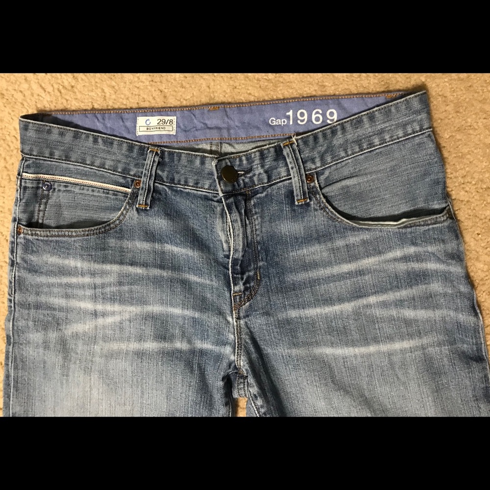 Gap 1969 boyfriend jeans